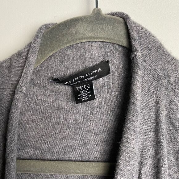 Saks off Fifth Avenue Cashmere Cardigan in Grey size Small - Picture 2 of 3